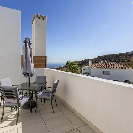 Vivi Homes - The One Pool, Sauna, Gym & Terrace