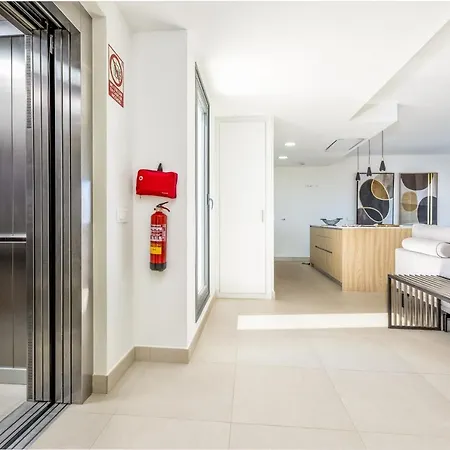 Vivi Homes - The One Pool, Sauna, Gym & Terrace