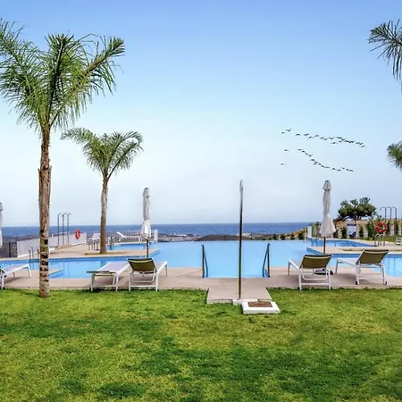 Vivi Homes - The One Pool, Sauna, Gym & Terrace Apartment *