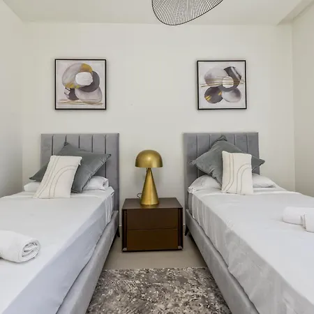 Apartment Vivi Homes - The One Pool, Sauna, Gym & Terrace