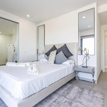 Vivi Homes - The One Pool, Sauna, Gym & Terrace *